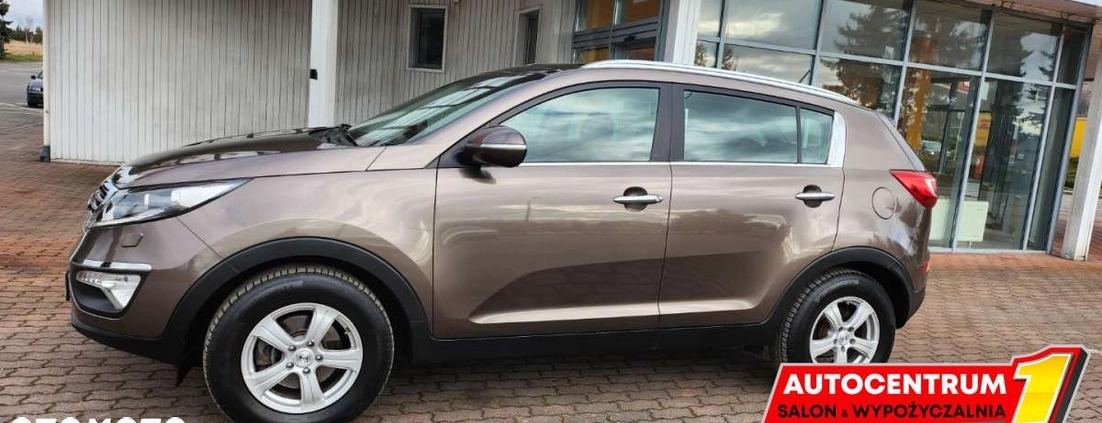 Kia Sportage cena 39800 przebieg: 197000, rok produkcji 2011 z Łabiszyn małe 742